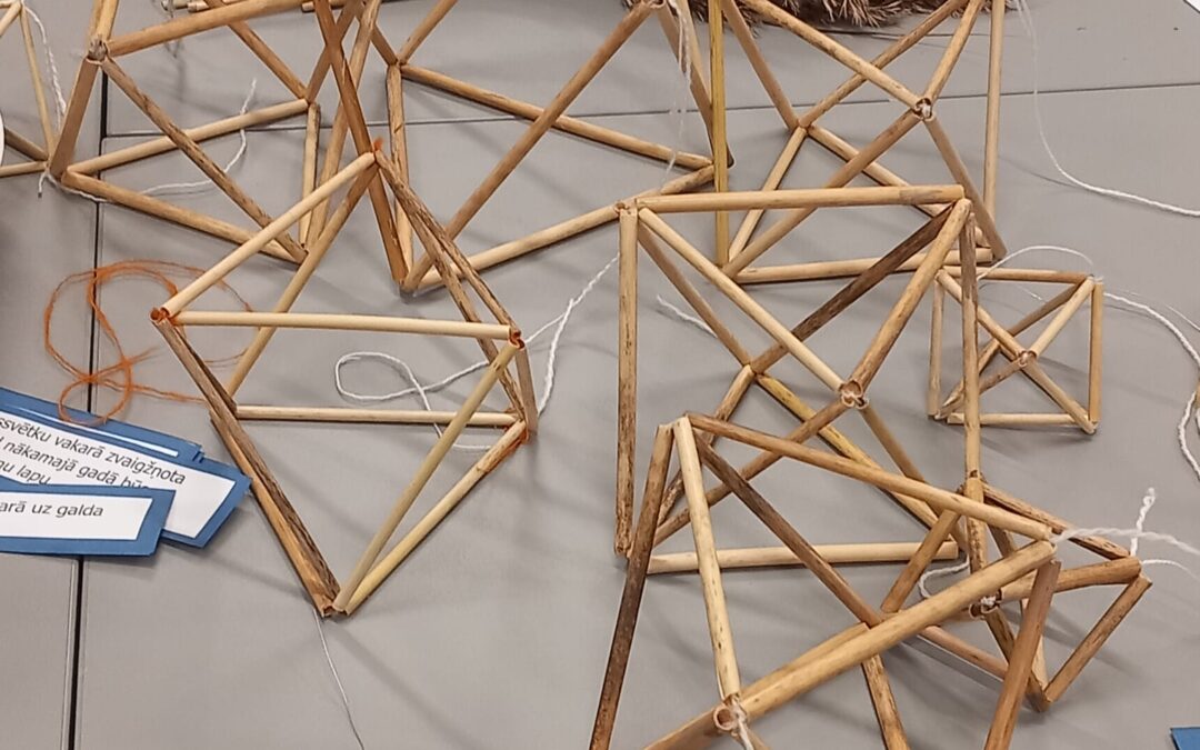 Puzuru talka Kolkas Lībiešu saieta namā